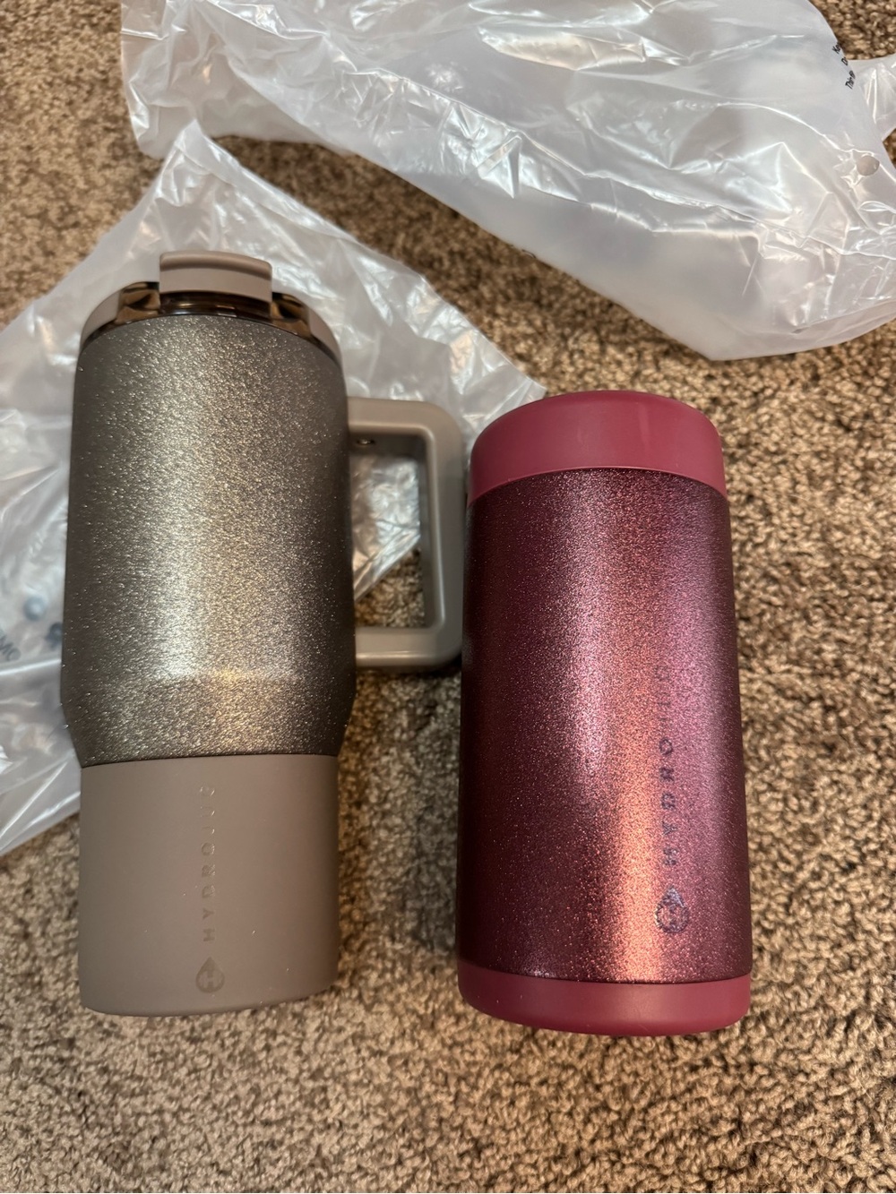 HydroJug Birthday Set - Mist traveler coffee mug and Winterberry slim can cooler